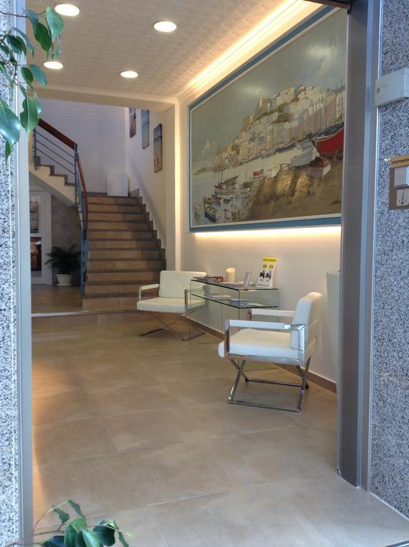 Hostal Pitiusa อิบิซาทาวน์ ภายนอก รูปภาพ